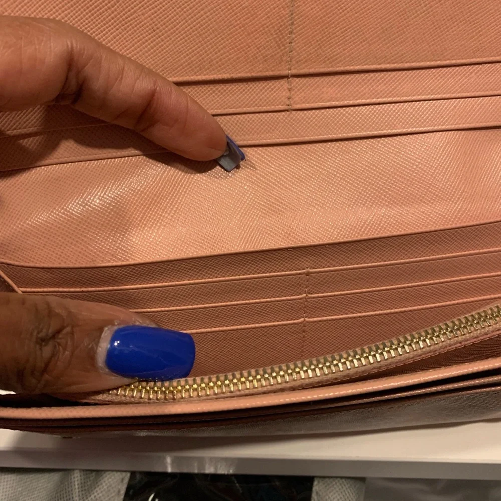 PRADA Pink Saffiano Lux Leather Metal Bar Flap Continental Wallet - Picture 6 of 8